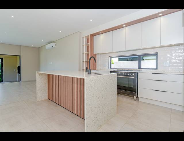 3 BEDROOM FREEHOLD FOR SALE IN OLIFANTSFONTEIN